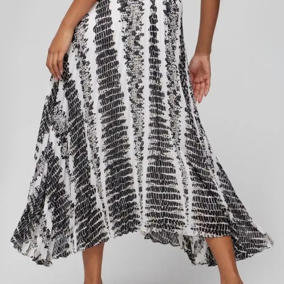 WHBM $130 Pleated Midi Skirt Reptile Snake Print 8 very stretchy waist, fits 10 - Picture 7 of 8